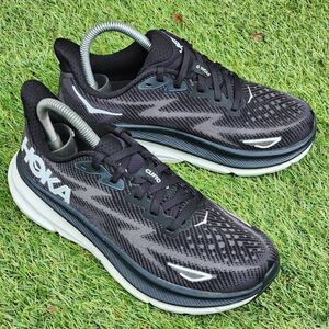 HOKA CLIFTON 9 - Womens Athletic Shoes - SIZE 6.5B
